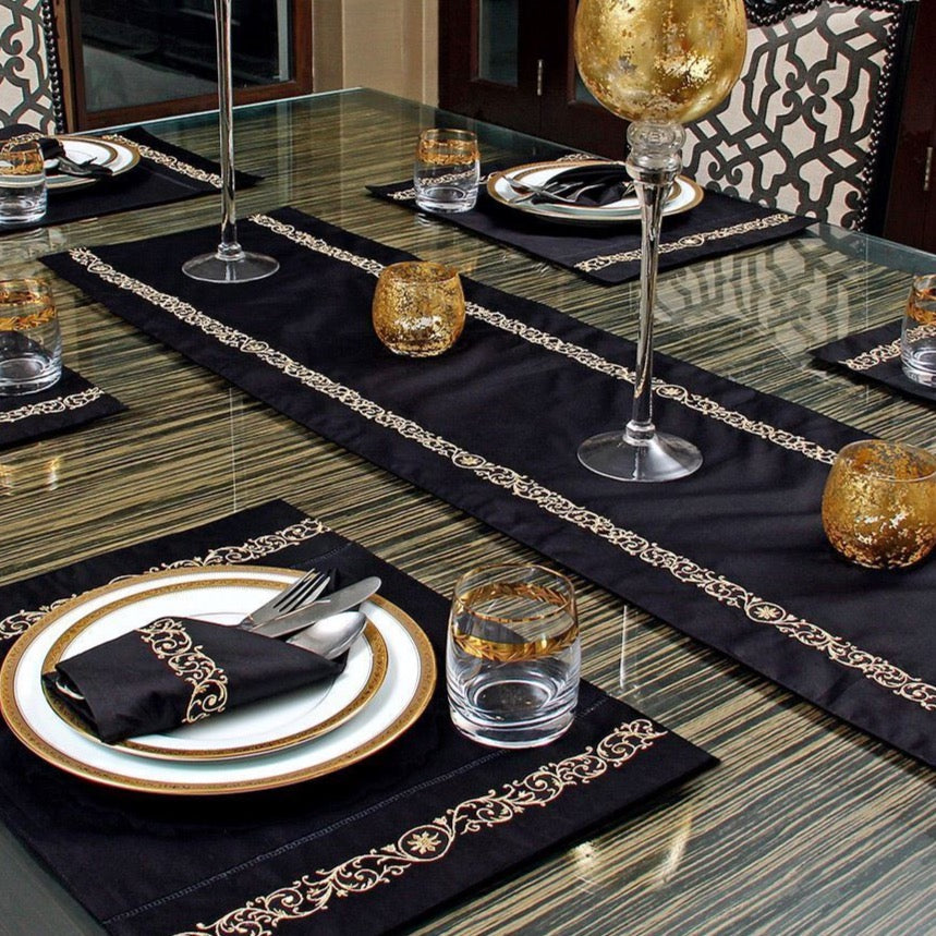 Golden Swirls Black Full Set