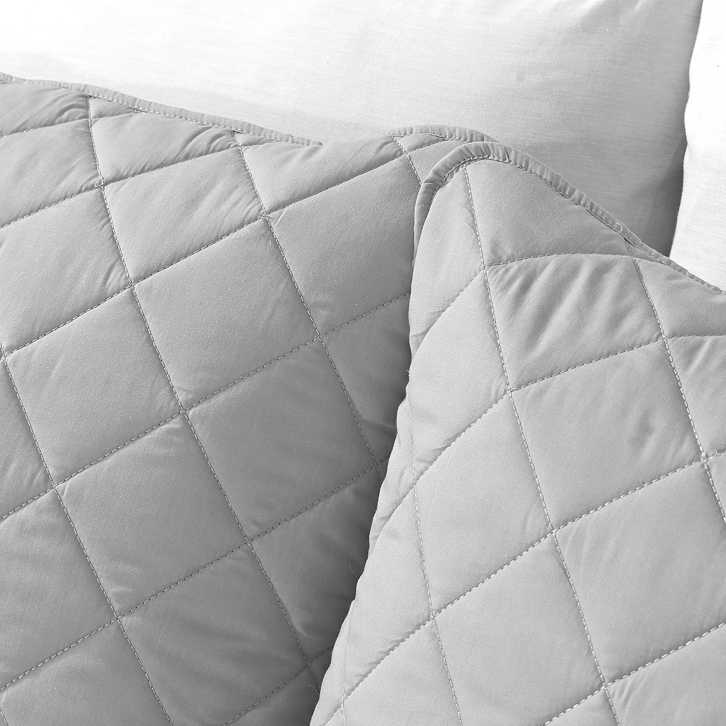 Silver Scallop Bed Spread Set