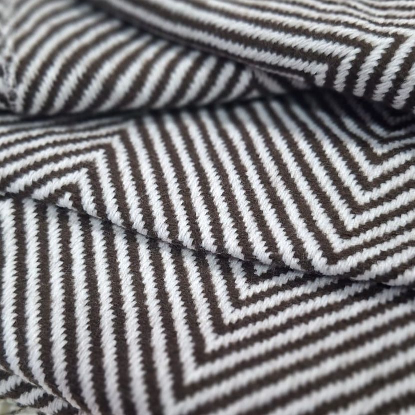 CHEVORA THROW BROWN