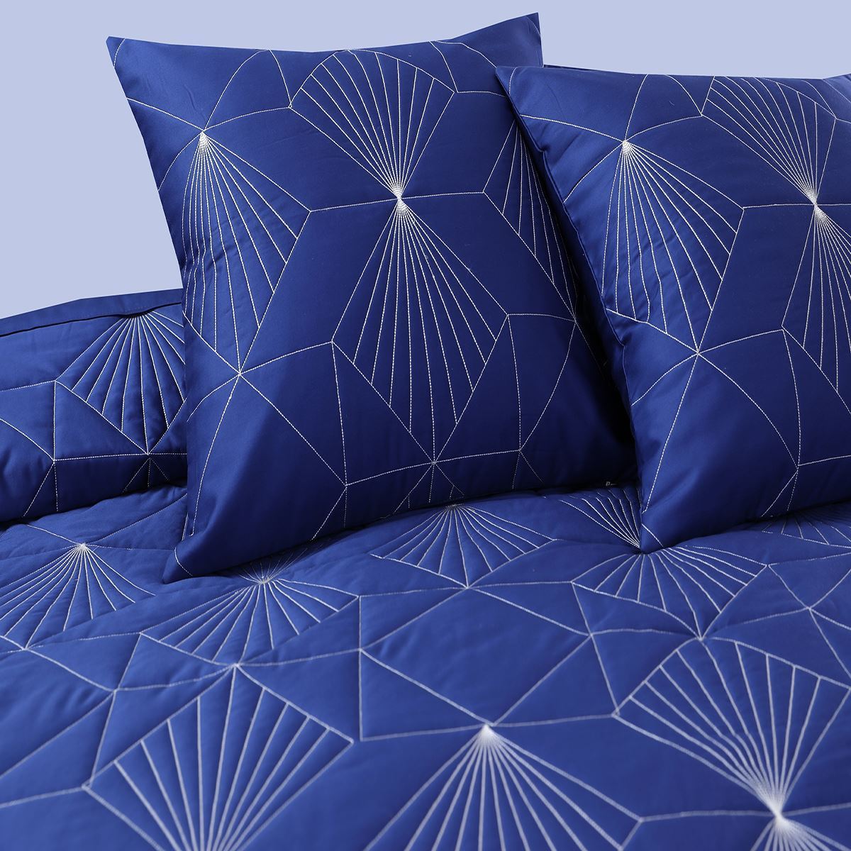 Nebula Bed Spread Set