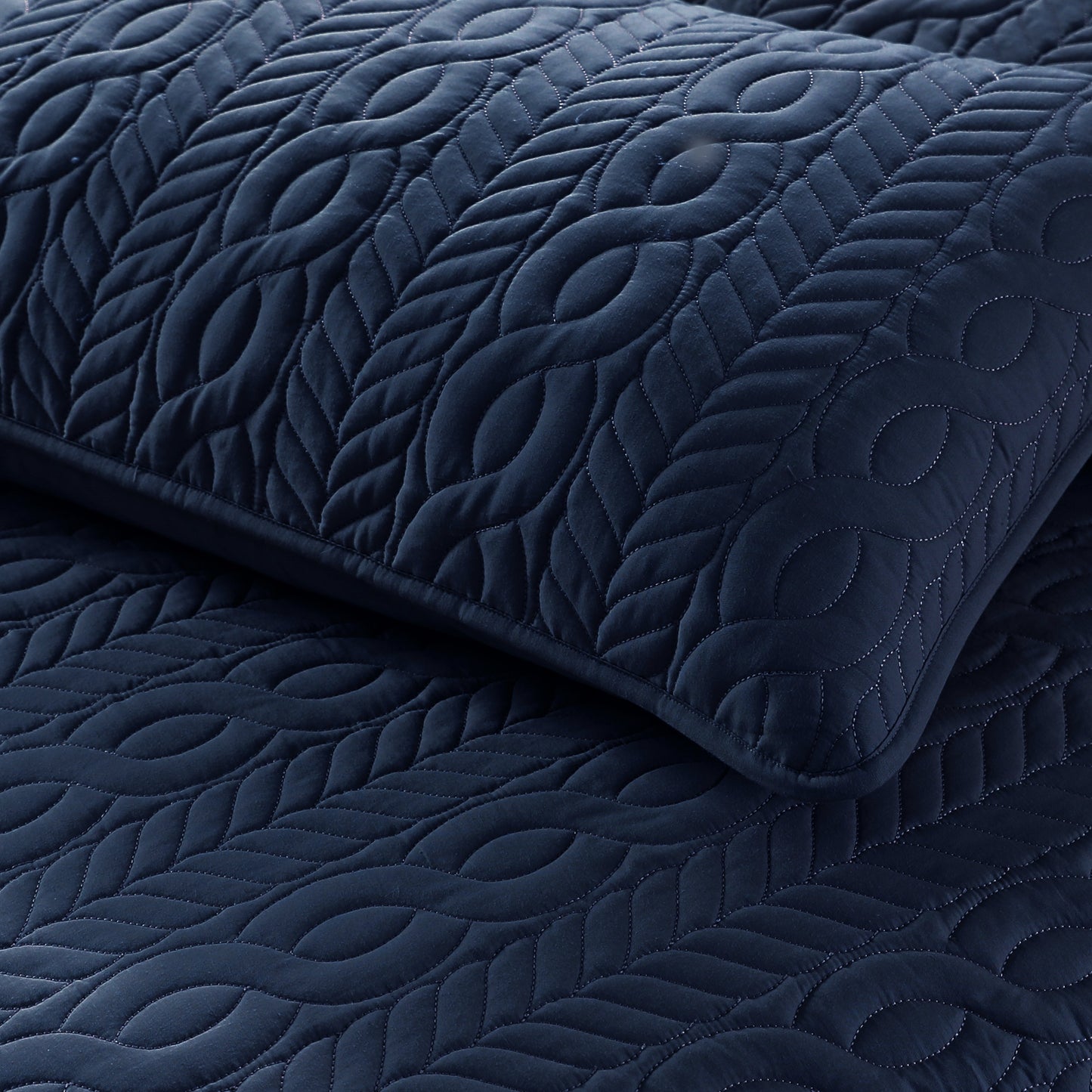 Navy Dunes Bed Spread Set