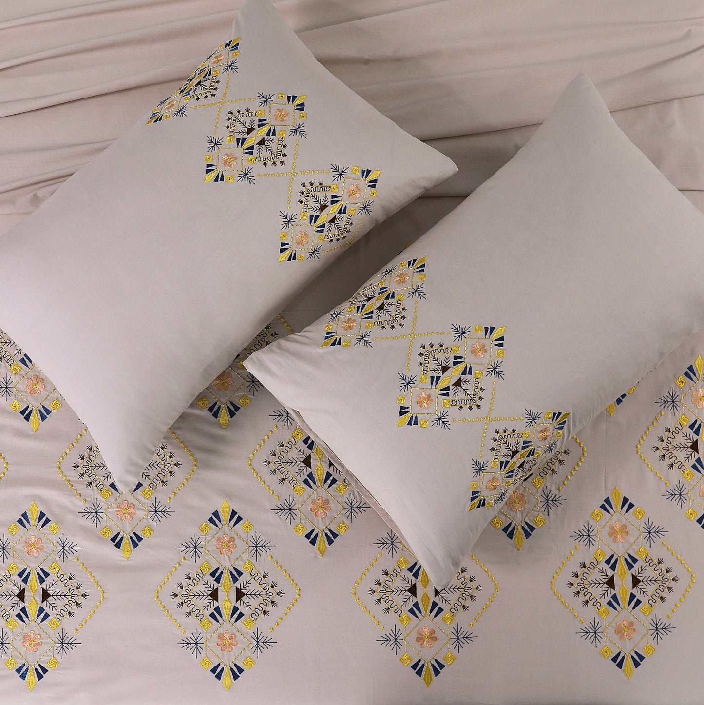 Scarlet Sheet Set
