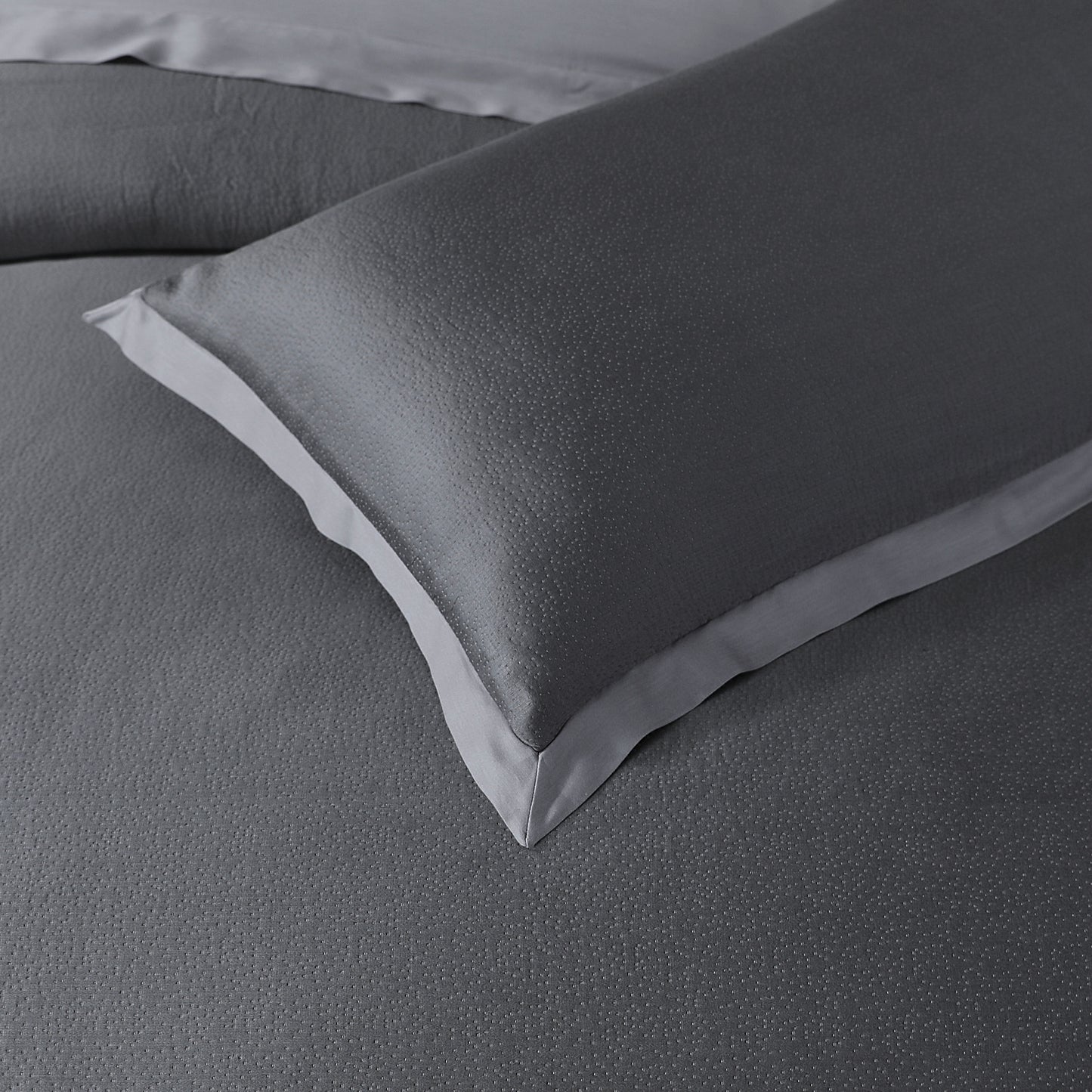 Obsidian Duvet Set