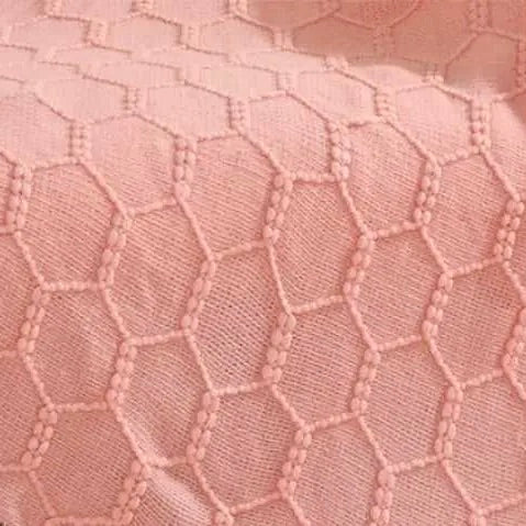 HEXA FRINGE THROW PINK