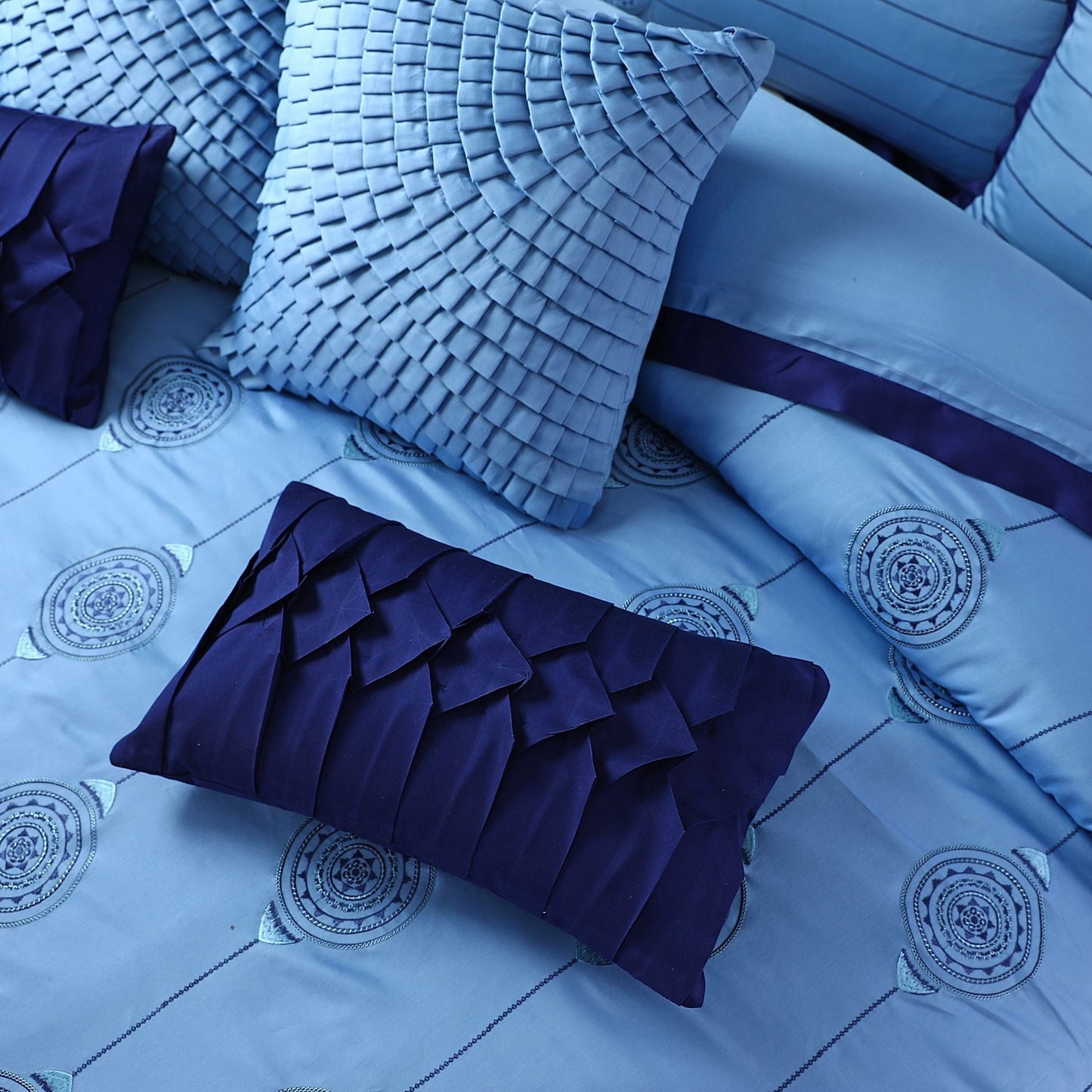 Pinwheel Duvet Set